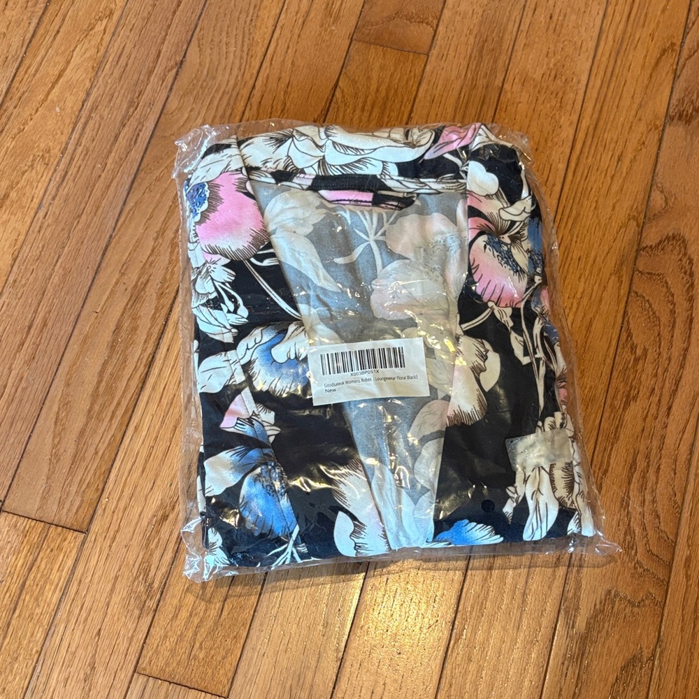 Floral Print robe sz small